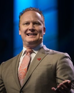 find-a-speaker-image_1920-1024x683